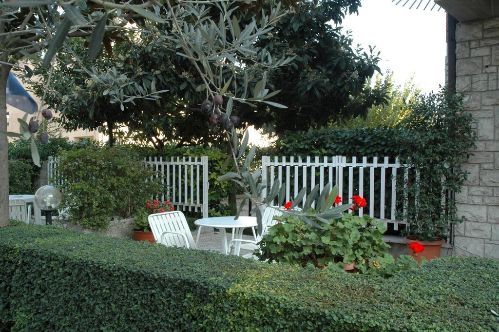 Hotel Vignola Assisi Luaran gambar