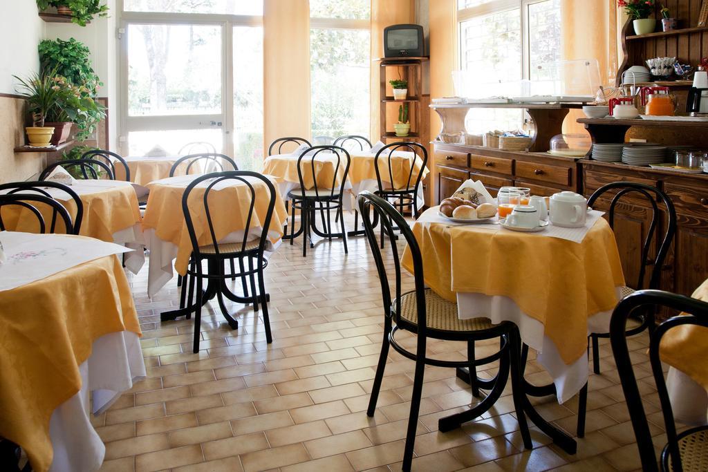 Hotel Vignola Assisi Luaran gambar